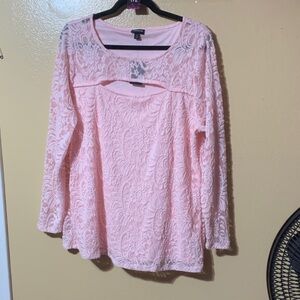 #172 size 1 (oversized) Torrid NWT Light Pink Lace Blouse w/ peekaboo chest